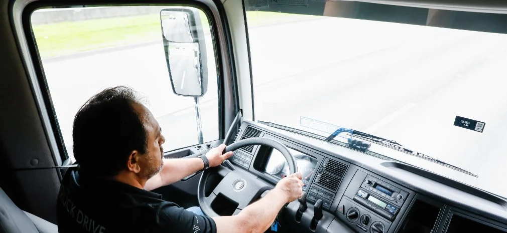 Volkswagen Caminhões e Ônibus ofrece curso gratuito de conducción defensiva para camioneros