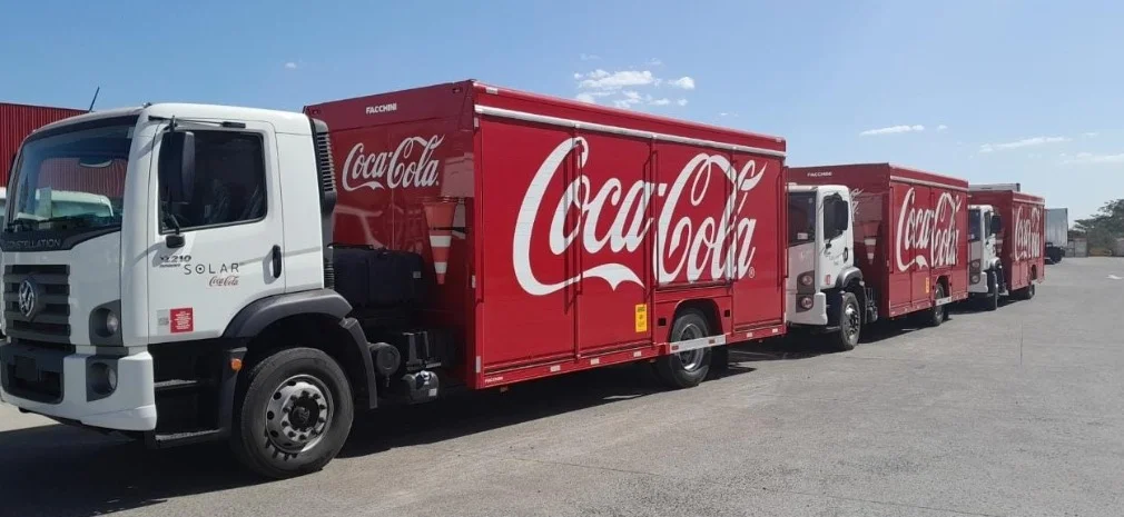 Solar Coca-Cola invierte en más de 120 nuevos camiones Volkswagen