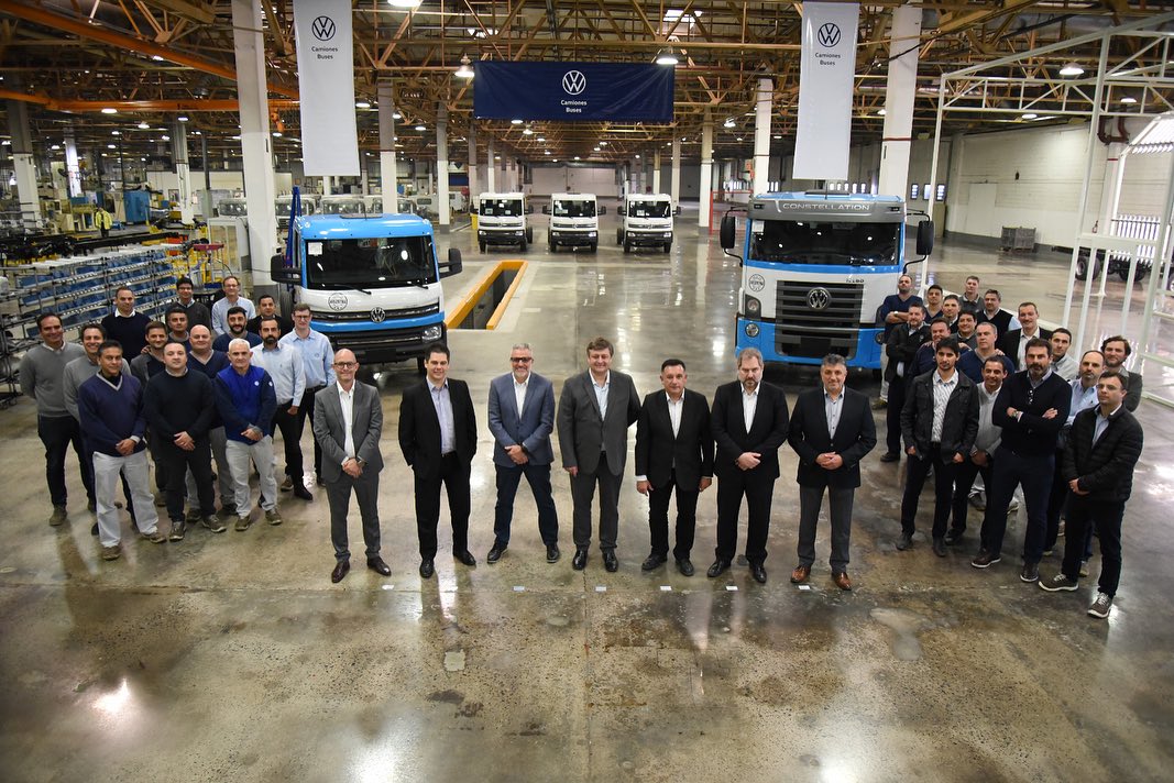 Avanza el proyecto de VW Camiones y Buses en Planta Córdoba, con respaldo de altos ejecutivos de Volkswagen