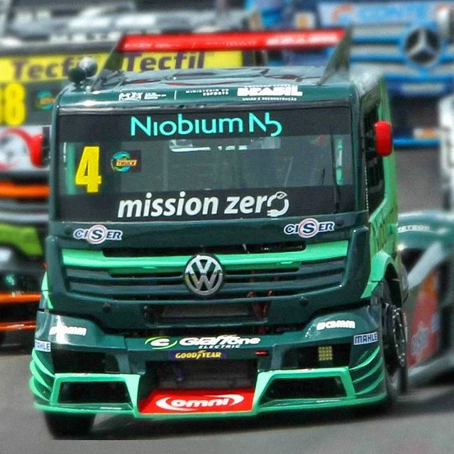 El Primer Camión de Carreras Híbrido Eléctrico del Mundo, Llega a la Copa Truck en Goiânia